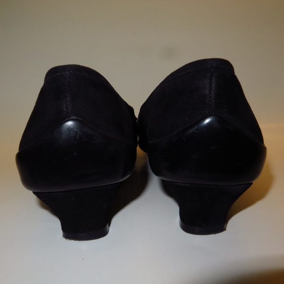 SALVATORE FERRAGAMO Boutique Suede Italy 8B - Picture 7 of 8